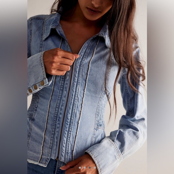 Free people Denim Shirt - Picture 4 of 11